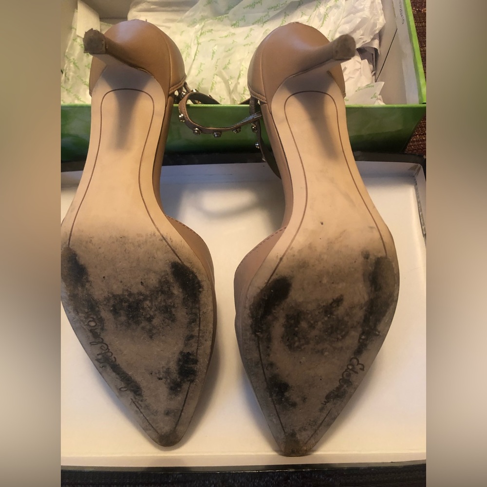 Shoes - Picture 5 of 5